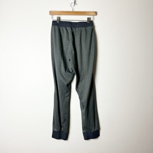 THE NORTH FACE • Boys Cinder Jogger Pants in Grey Size Large - Picture 2 of 6